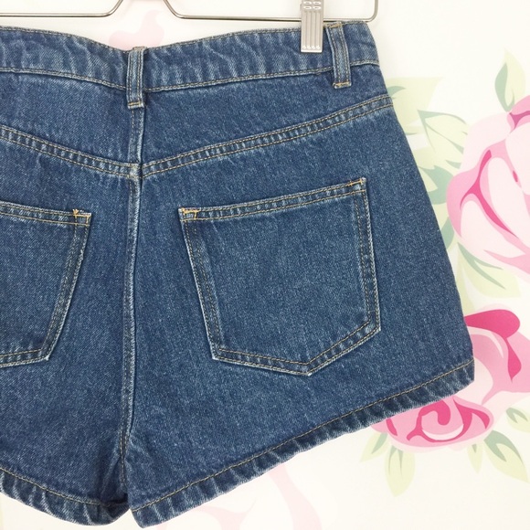 H&M Loves Coachella Embroidered Floral Denim Shorts 28 - Picture 3 of 5